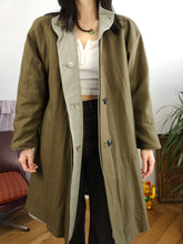 Load image into Gallery viewer, Vintage 2-in-1 reversible trench coat light green khaki lining lined midi mid long women M-L
