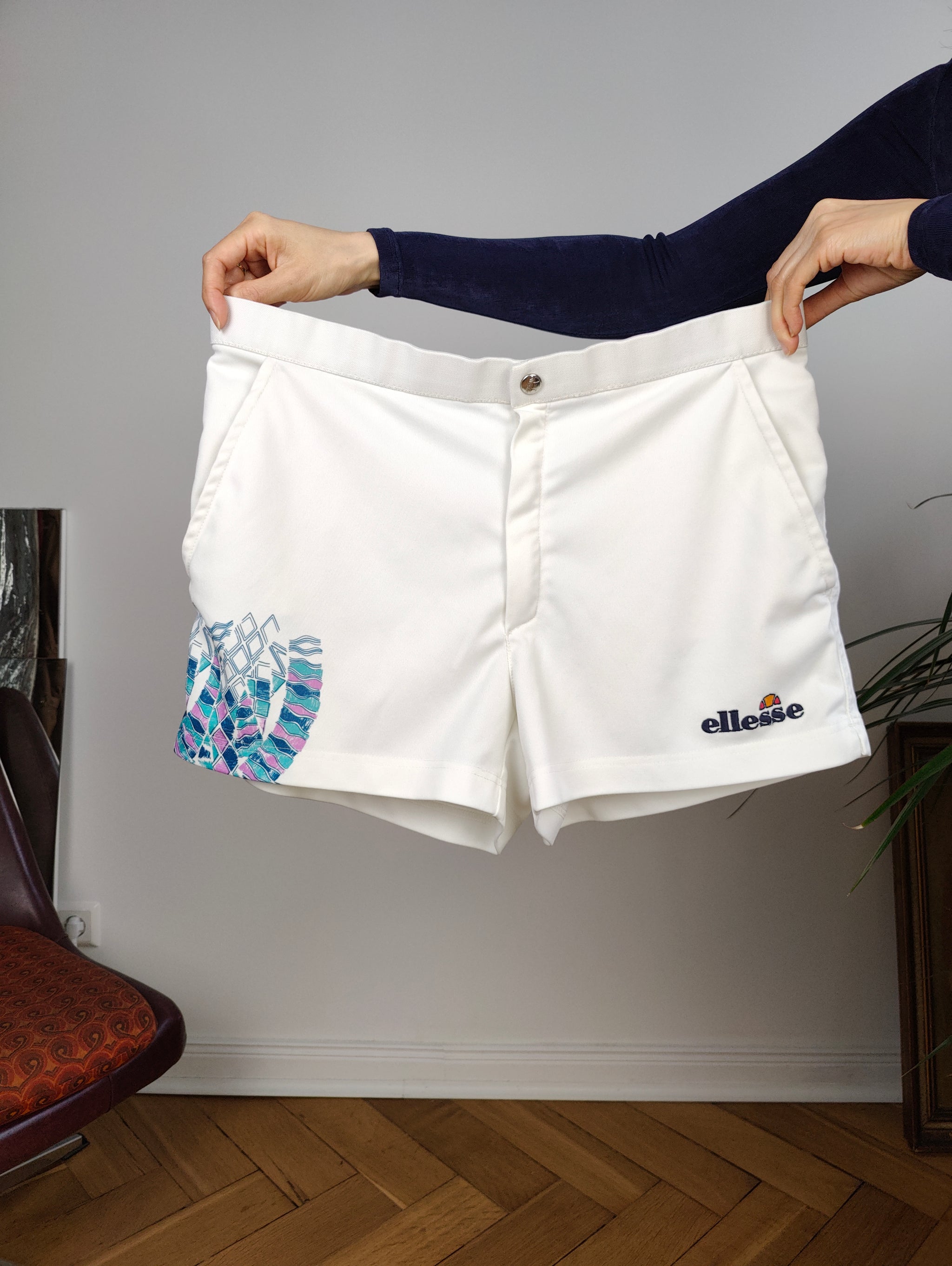 Vintage 80s Ellesse tennis shorts white sport pattern men unisex D52 L The Vintage Takeaway