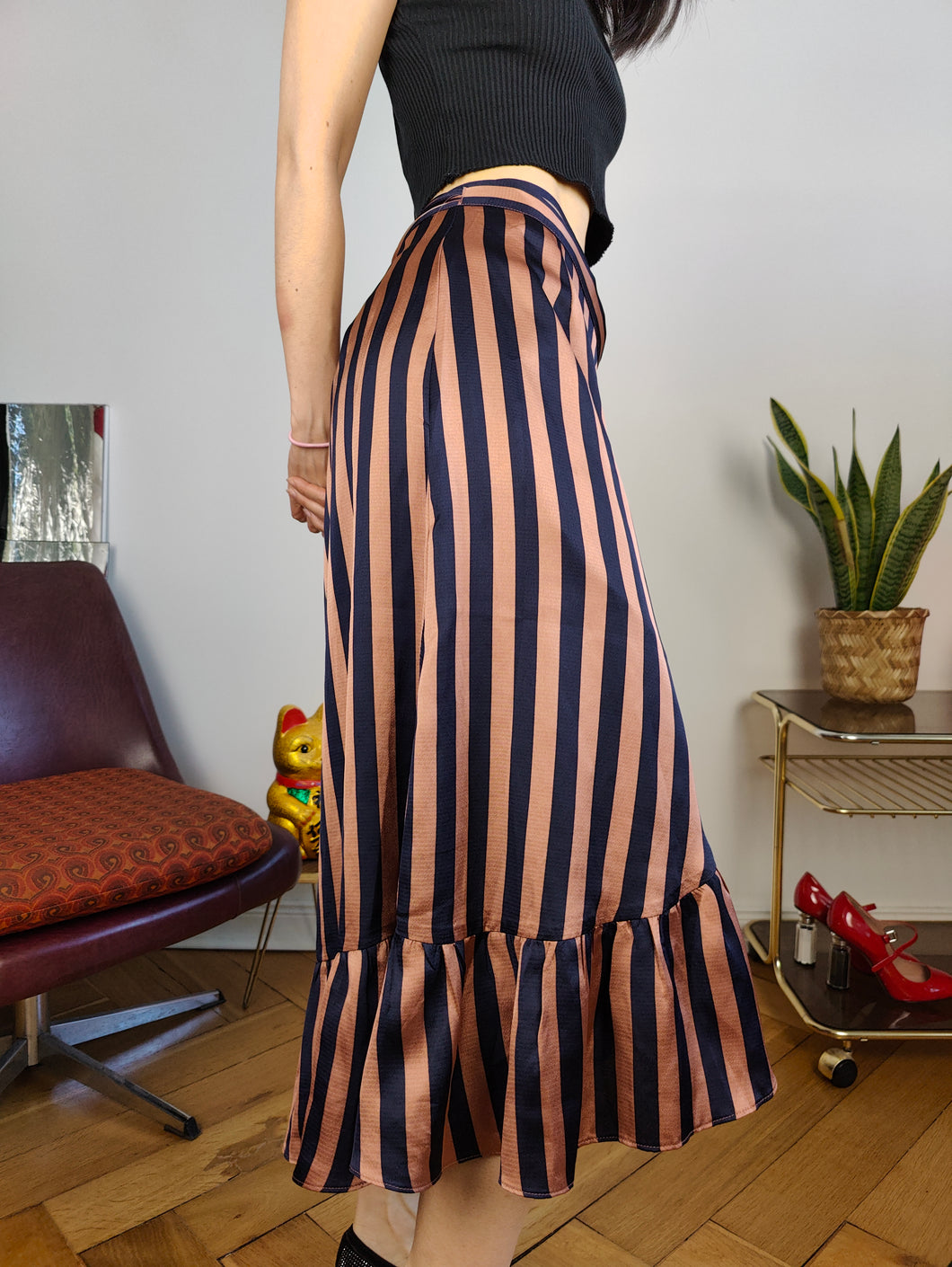 Preloved wrap skirt ruffles stripes pink blue midi long Neo Noir S