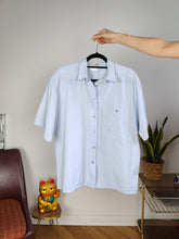 Load image into Gallery viewer, Vintage cotton shirt short sleeve plain baby blue Commander boxy short fit women unisex men 46 M-L
