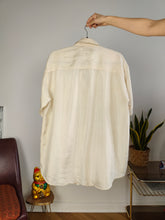 Load image into Gallery viewer, Vintage 100% silk shirt blouse off white cream short sleeve button up plain Leena Studio women unisex men M-L

