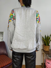 Load image into Gallery viewer, Vintage 90s sweatshirt grey print pattern sport sweater pullover jumper quarter zip M
