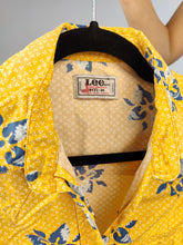 Load image into Gallery viewer, Vintage Lee sleeveless vest top cotton floral flower print pattern button up yellow S
