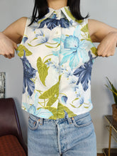 Load image into Gallery viewer, Vintage sleeveless vest top cotton floral flower print pattern button up white blue S
