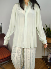 Load image into Gallery viewer, Vintage 100% silk blouse mint green long sleeve button up plain Paolo Celini women 40 S-M
