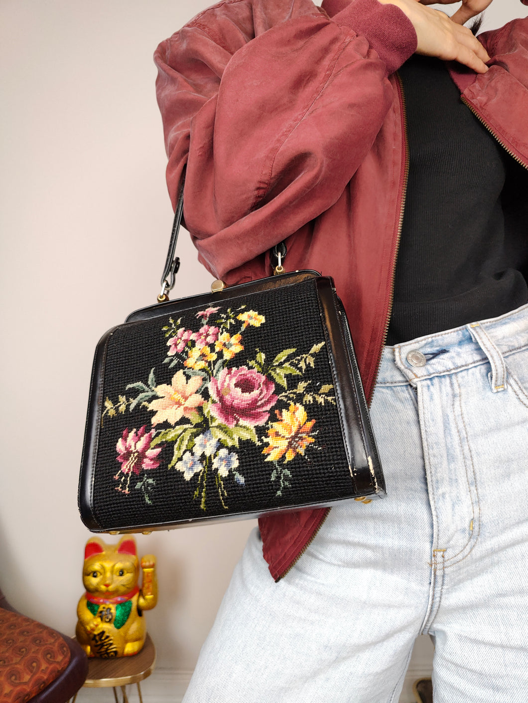 Vintage hand bag small knit crochet black floral flower pattern