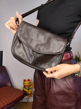 Load image into Gallery viewer, Vintage leather bag brown shoulder cross body small
