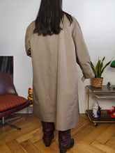 Load image into Gallery viewer, Vintage trench coat L | faux fur maxi padded collar brown lined women unisex men
