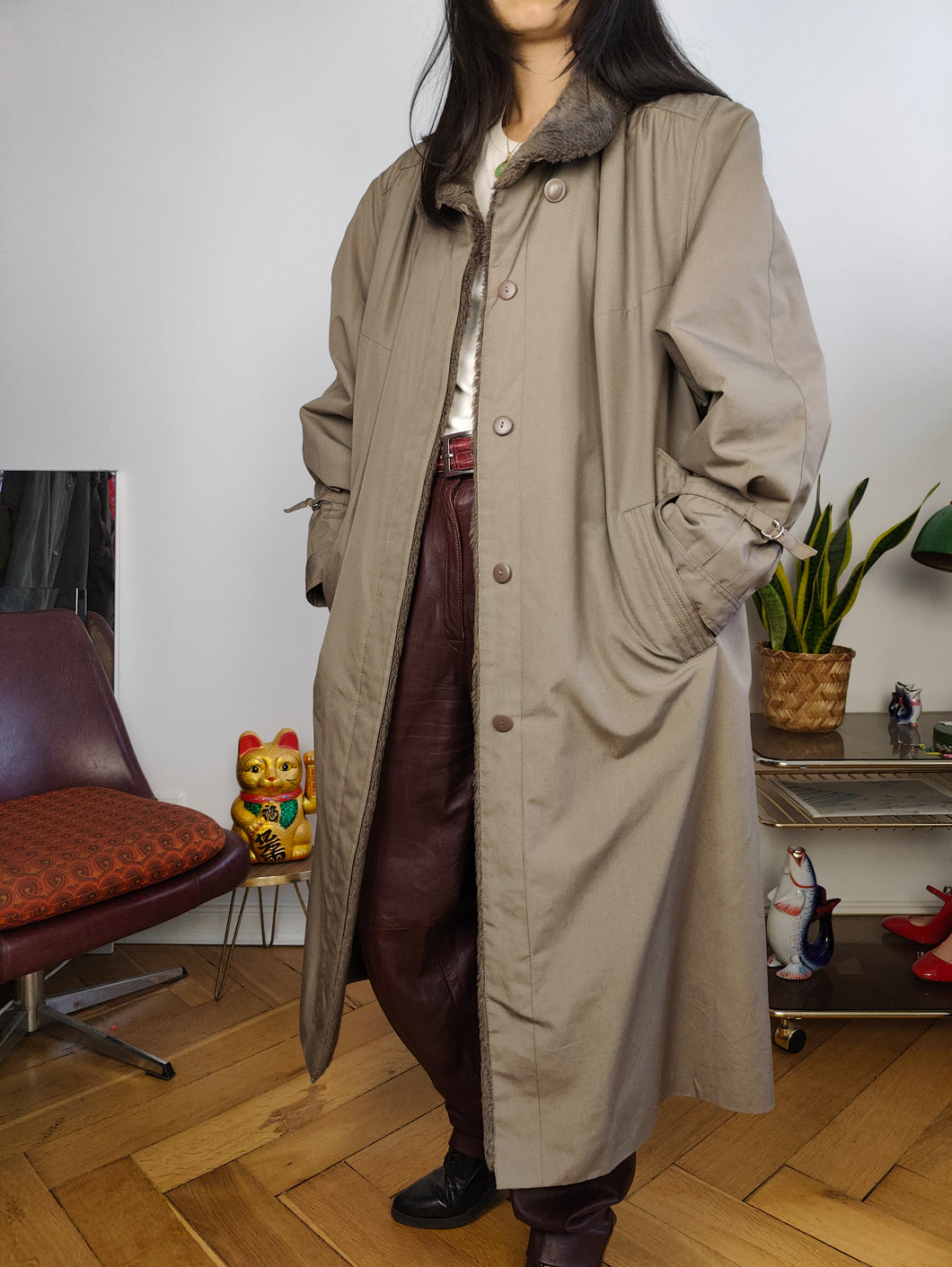 Vintage trench coat L | faux fur maxi padded collar brown lined women unisex men