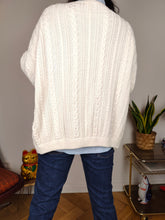 Load image into Gallery viewer, Vintage cotton cardigan M L | white college cable knit knitted jacket women
