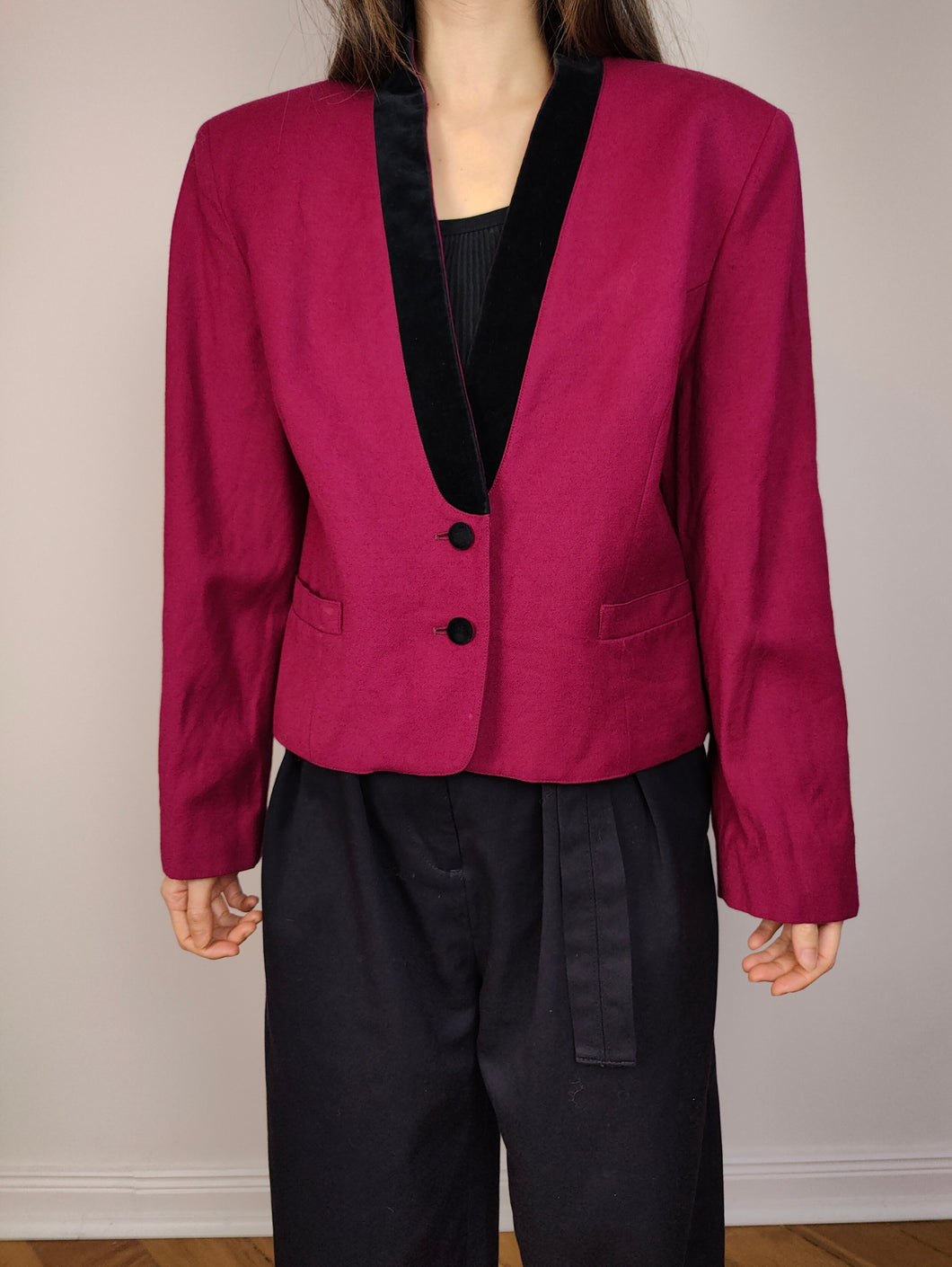 The Wool Pink Magenta Short Blazer Jacket | Vintage 80s pure virgin wool velvet collar crop jacket made in Italy M